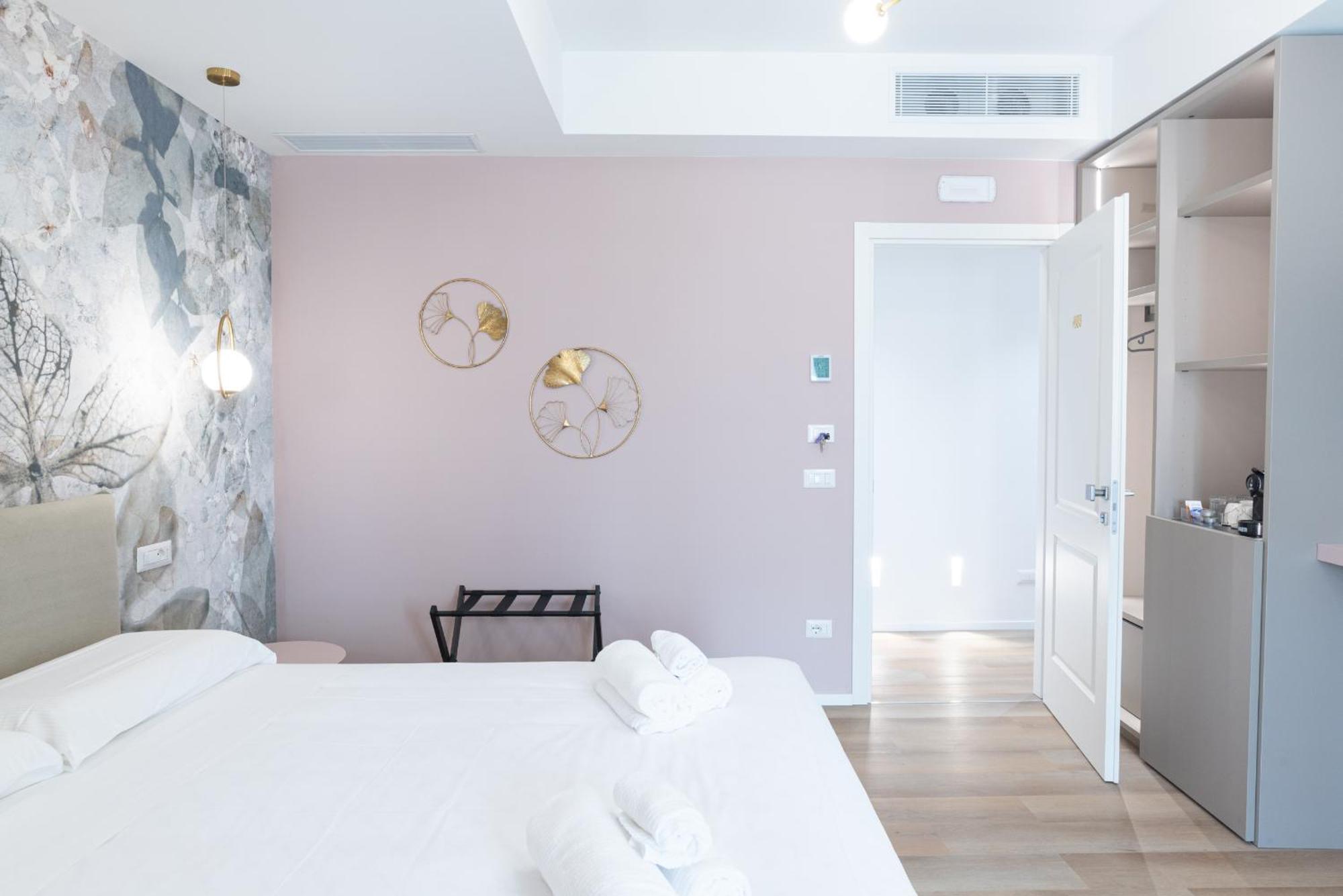 Maison Rasella Palace Hotell *