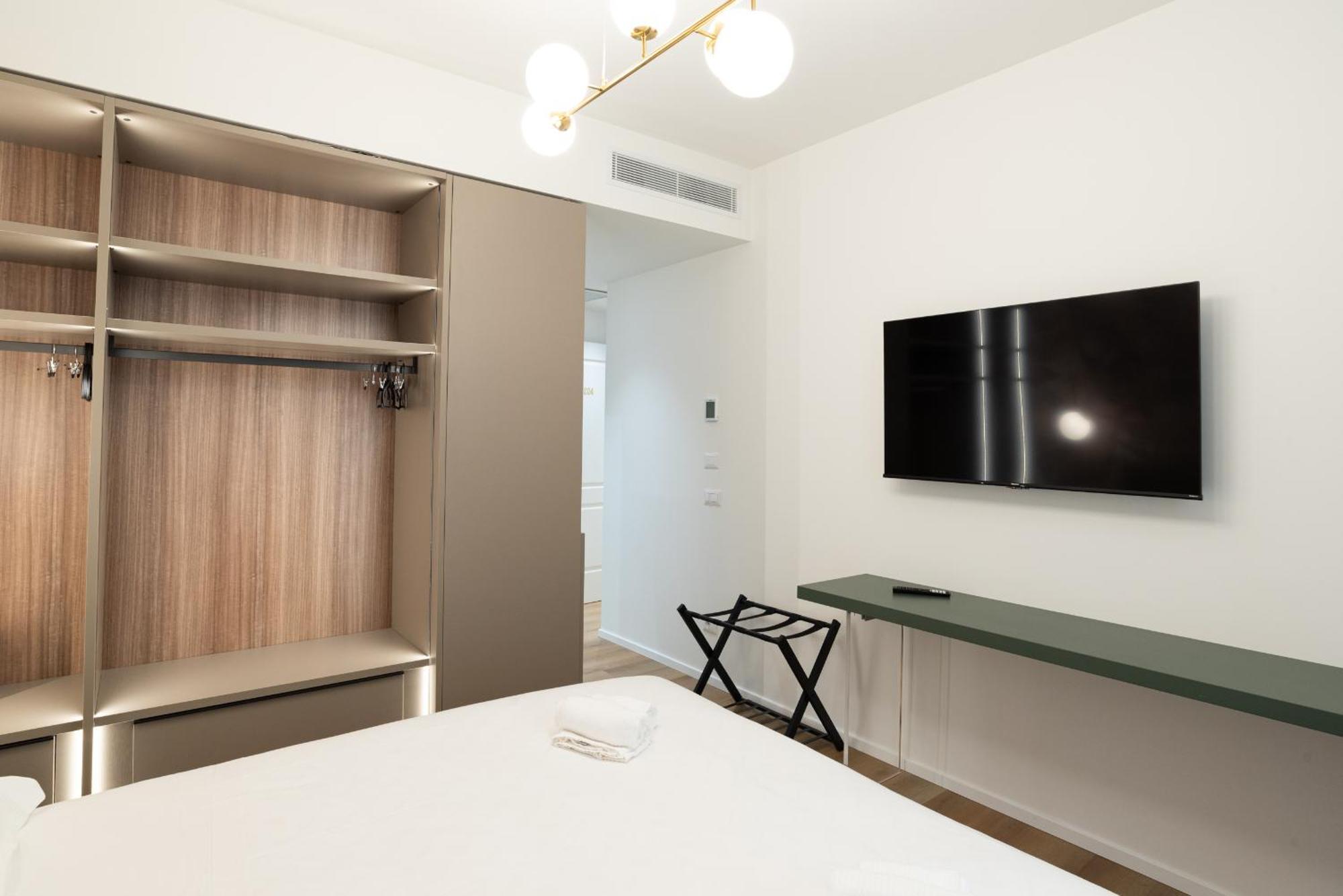 Maison Rasella Palace Hotell *